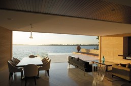 B Hive Luxury Riverfront House