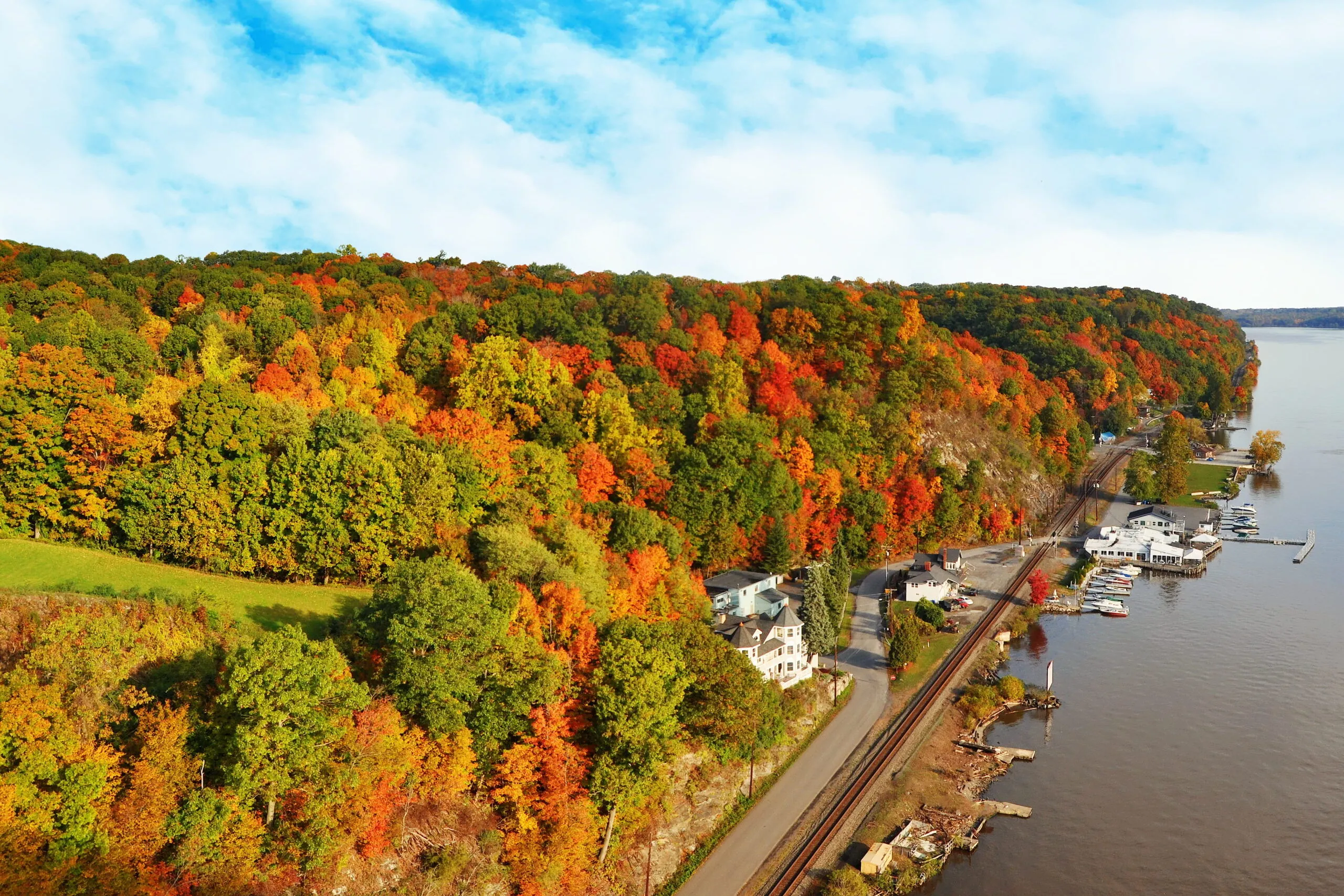 Fall foliage in Hudson River Valley, New York