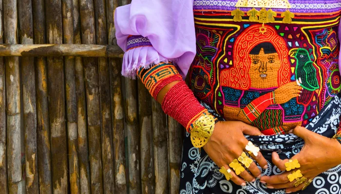 Traditional jewelry, Kuna ethnic group village, San Blas archipelago, Kuna Yala Region, Panama, Central America, America